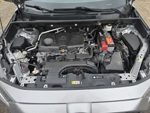 Toyota RAV4 2021 Silver
