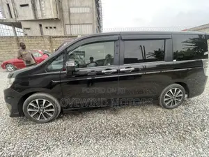 Honda Stepwgn 2014 Black