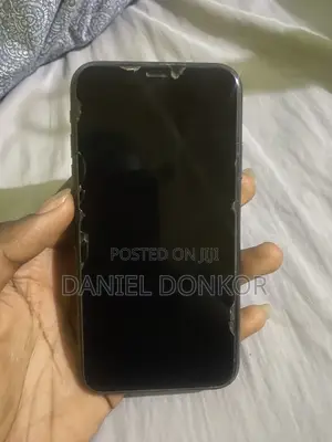 Apple iPhone 11 64 GB Black