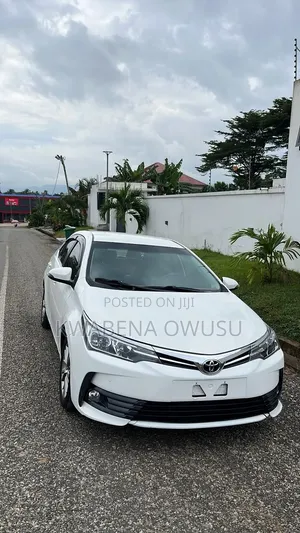 Toyota Corolla Altis 2017 White