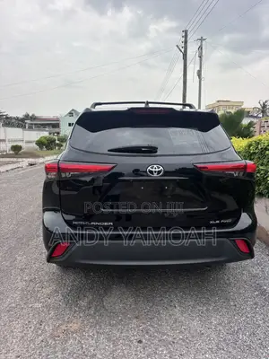 Toyota Highlander 2022 Black