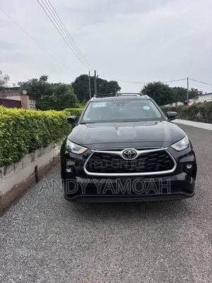 Toyota Highlander 2022 Black