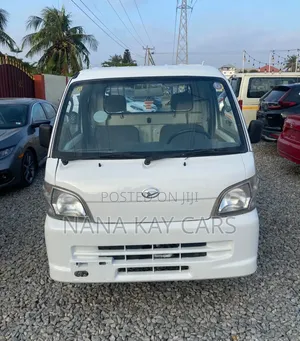 Daihatsu Atrai 2006 White