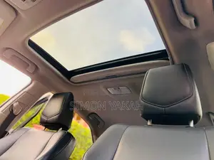 Toyota Corolla XSE (1.8L 4cyl 2A) 2018 Black