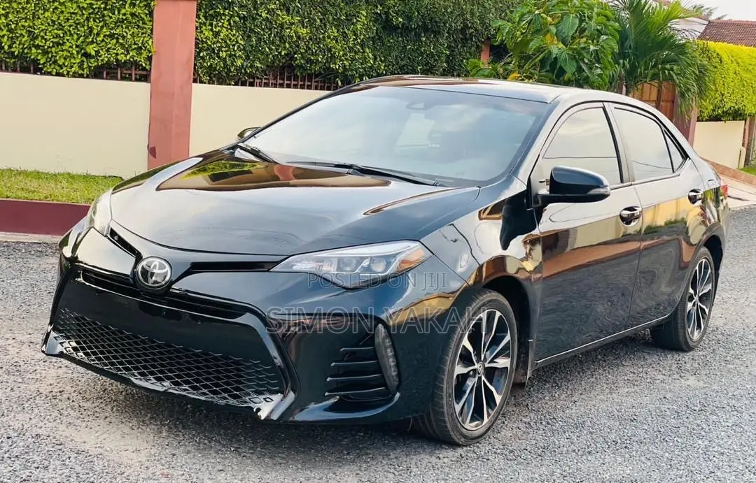 Toyota Corolla XSE (1.8L 4cyl 2A) 2018 Black