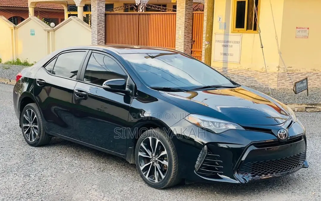 Toyota Corolla XSE (1.8L 4cyl 2A) 2018 Black