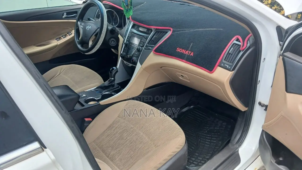 Hyundai Sonata GLS Sedan FWD (2.4L 4cyl 6A) 2013 White