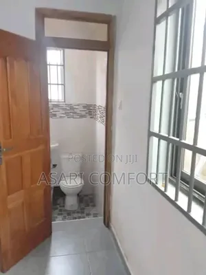 2bdrm Apartment in Cool, Pokuase for rent
