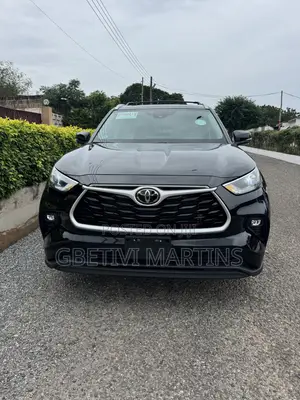 Toyota Highlander 2022 Black