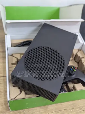 Microsoft Xbox Series S (1tb SSD + 8gb Ram)