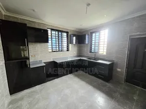 5bdrm House in Manet Junction, Spintex for sale
