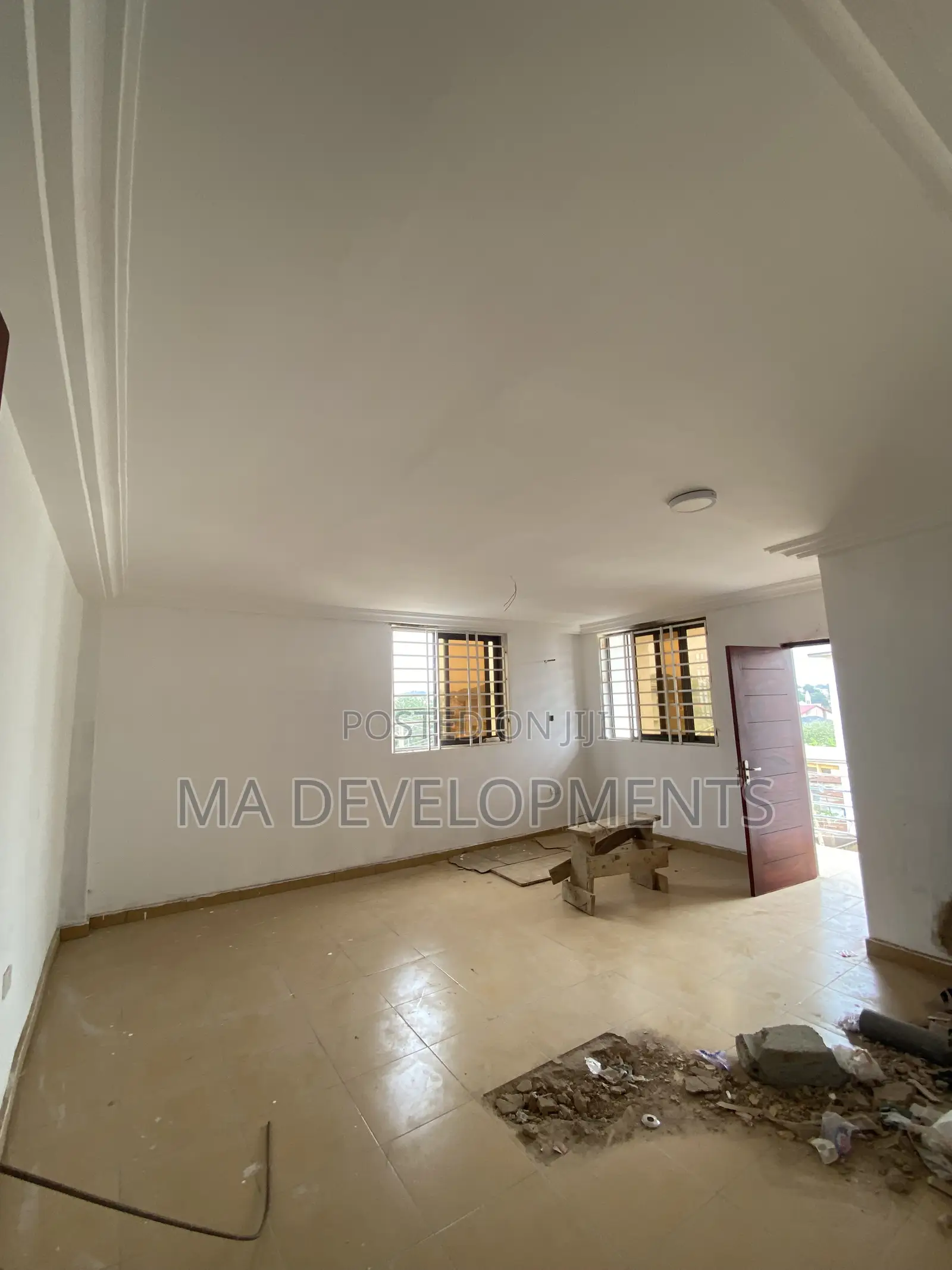 500 SQ Meter Warehouse With 2 Bedroom Apartments for Rent Achimota
