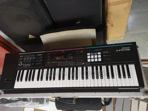 Roland JUNO-DS61