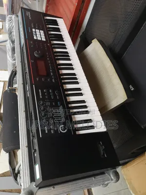 Roland JUNO-DS61