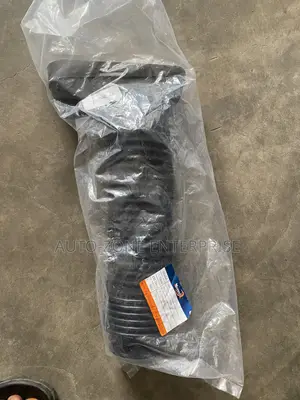 Mercedes Benz C250/W204 Air Cleaner Hose/Air Intake Hose