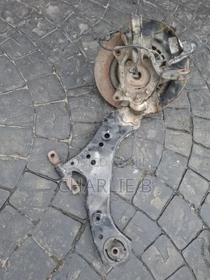 Toyota RAV4 2021 Front Right Lower Control Arm With Knuckle Hub - USA