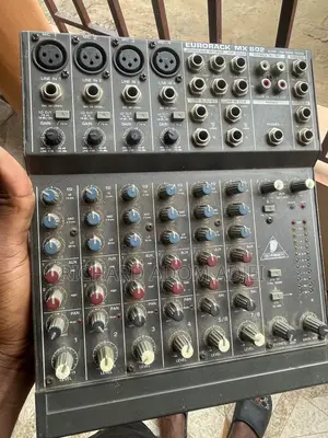 Behringer Phantom Mixer Board