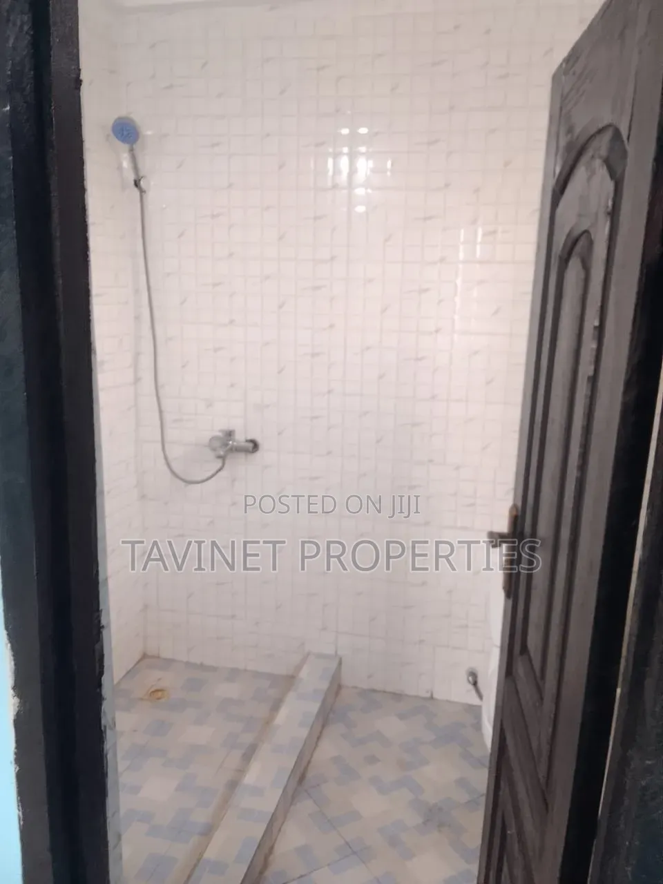 1bdrm Apartment in School Junction for rent