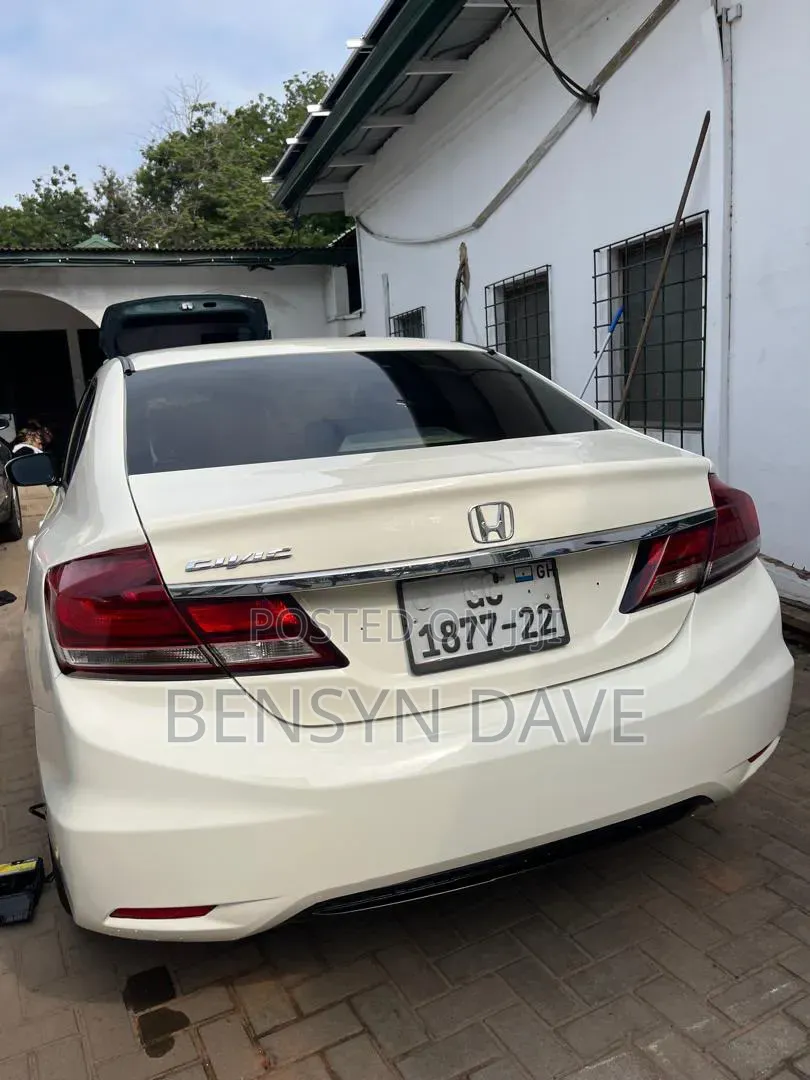 Honda Civic 2013 White
