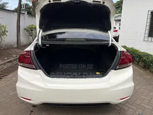 Honda Civic 2013 White