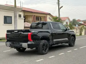 Toyota Tundra 1794 Edition CrewMax 5.5' Bed 2023 Black