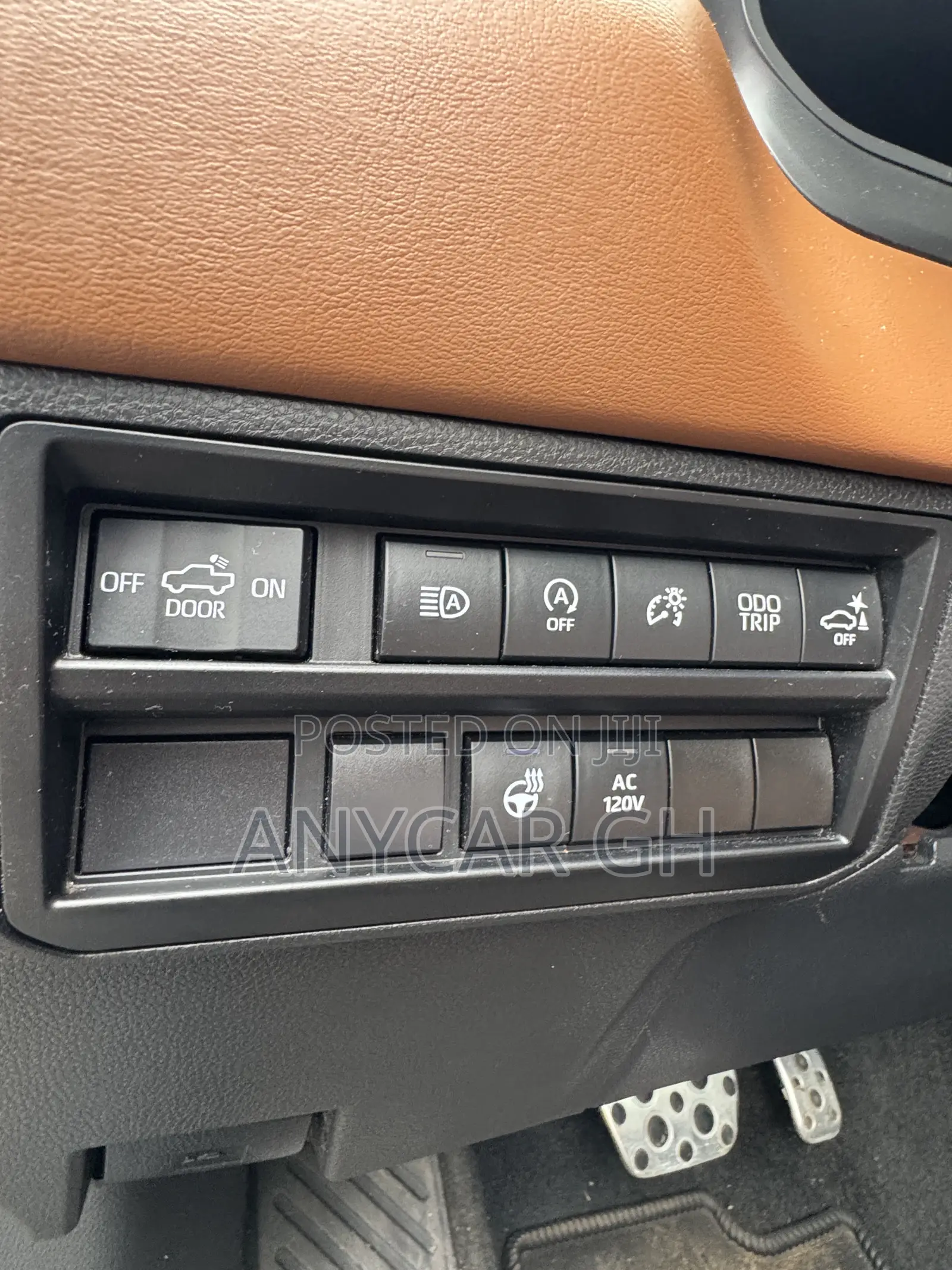 Toyota Tundra 1794 Edition CrewMax 5.5' Bed 2023 Black