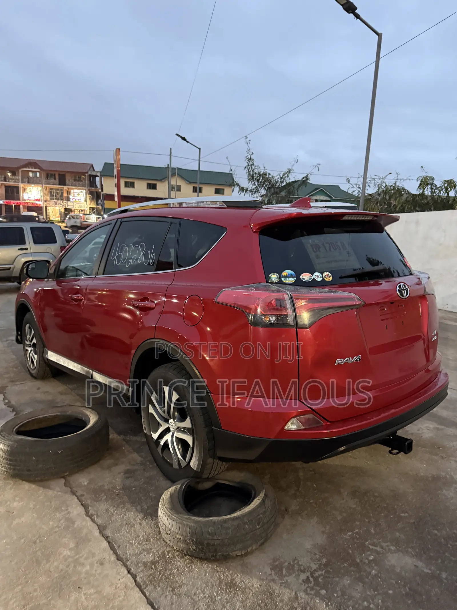 Toyota RAV4 LE AWD (2.5L 4cyl 6A) 2017 Red