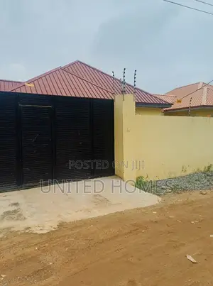 2bdrm House in Achimota for sale