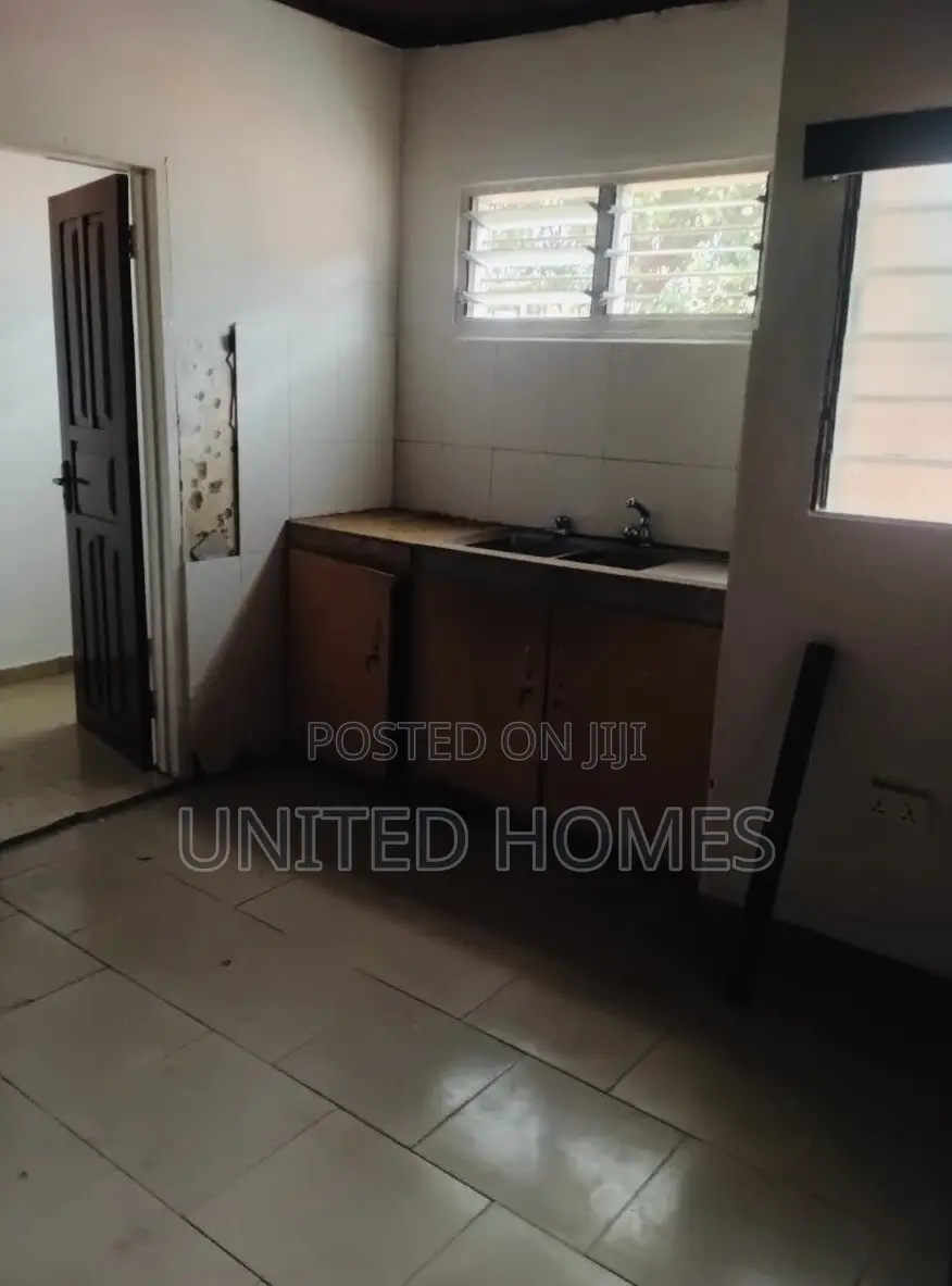 2bdrm House in Achimota for sale