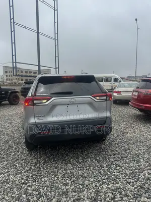 Toyota RAV4 2021 Gray