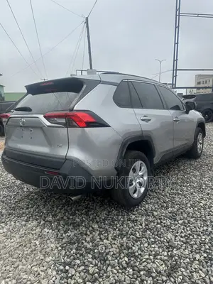 Toyota RAV4 2021 Gray