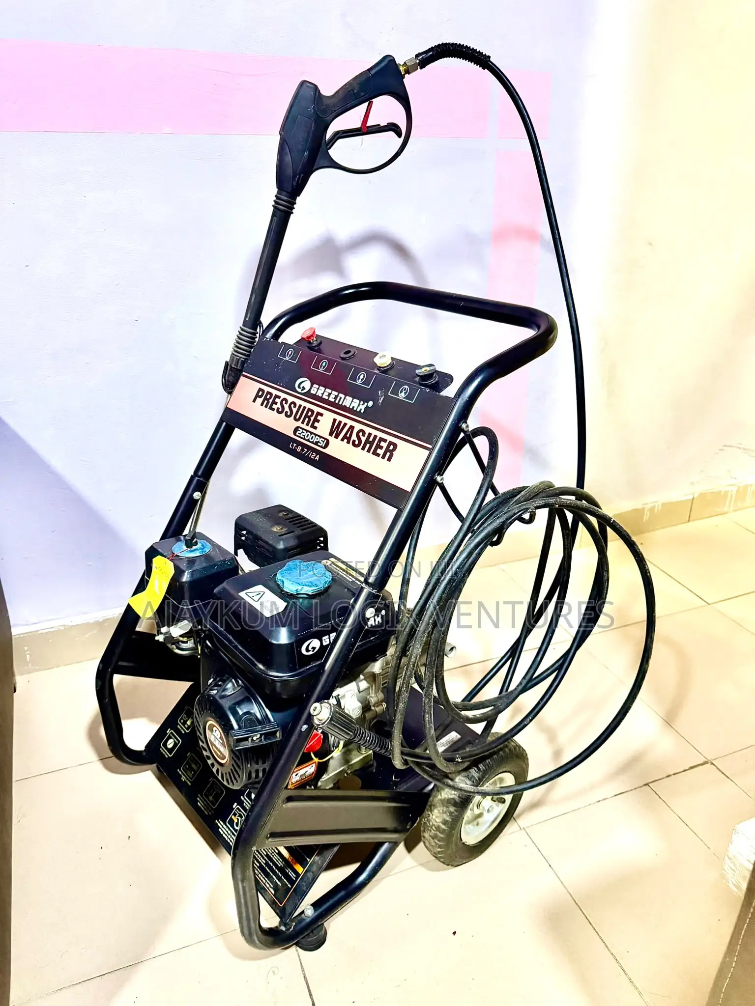 Gasoline Pressure Washer 2,200PSI