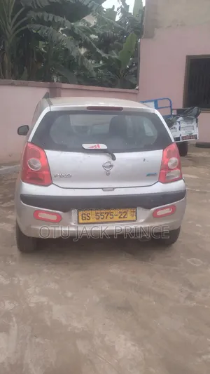 Nissan Pixo 1.0 FWD 2013 Gray