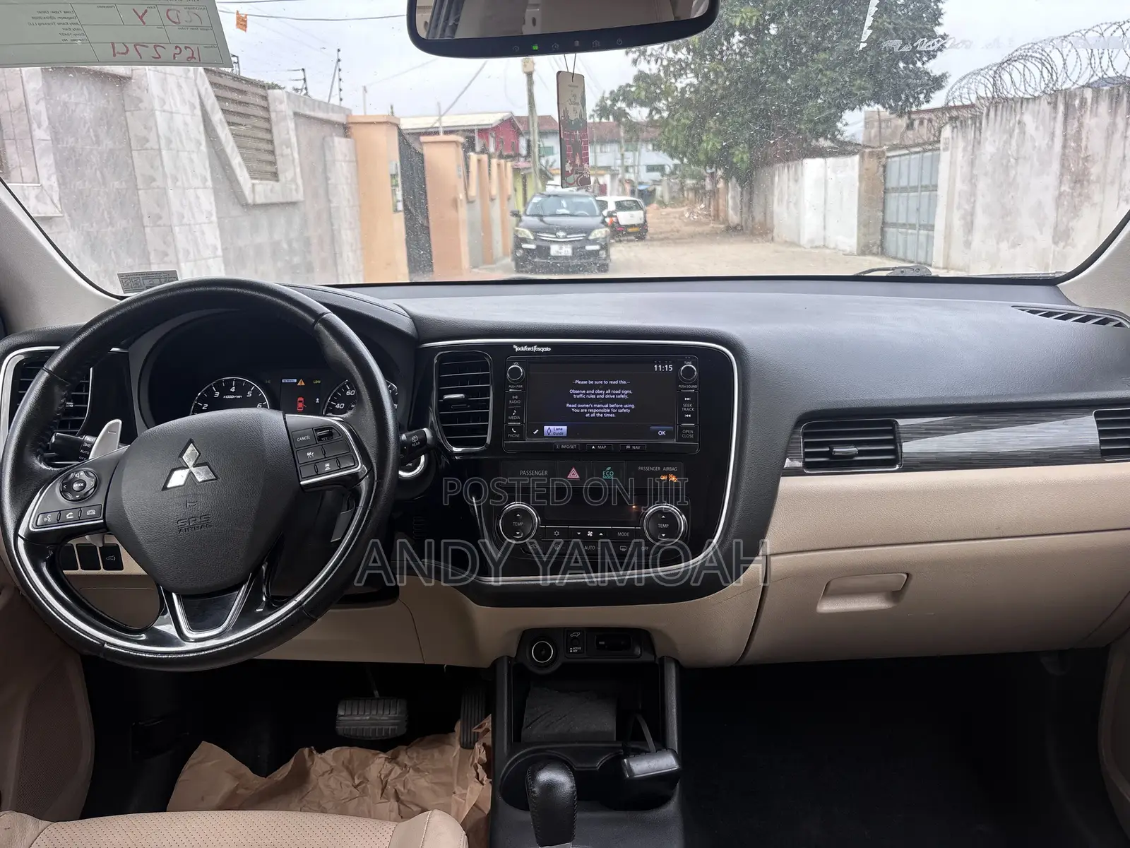 Mitsubishi Outlander 2016 White