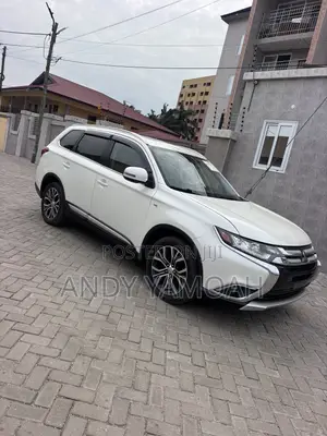Mitsubishi Outlander 2016 White