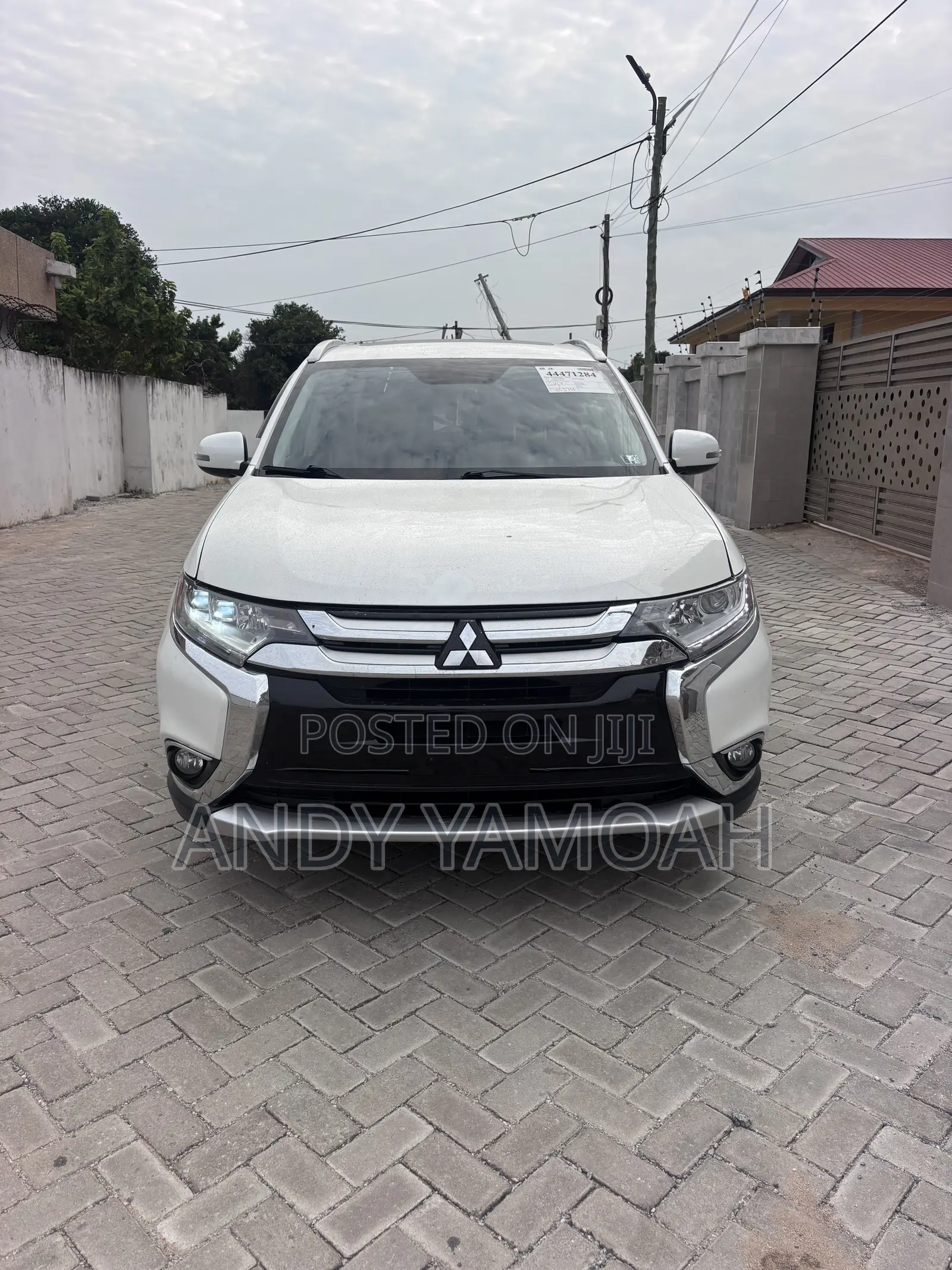 Mitsubishi Outlander 2016 White