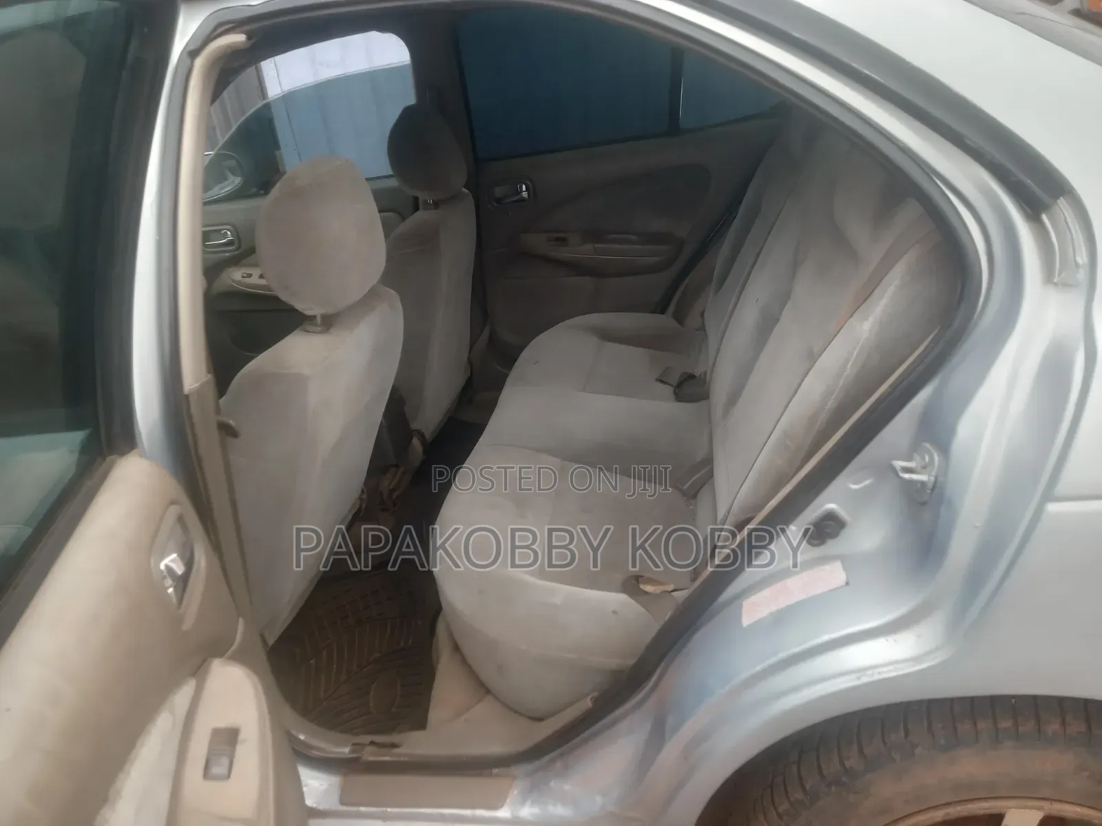 Nissan Sentra 2004 Silver