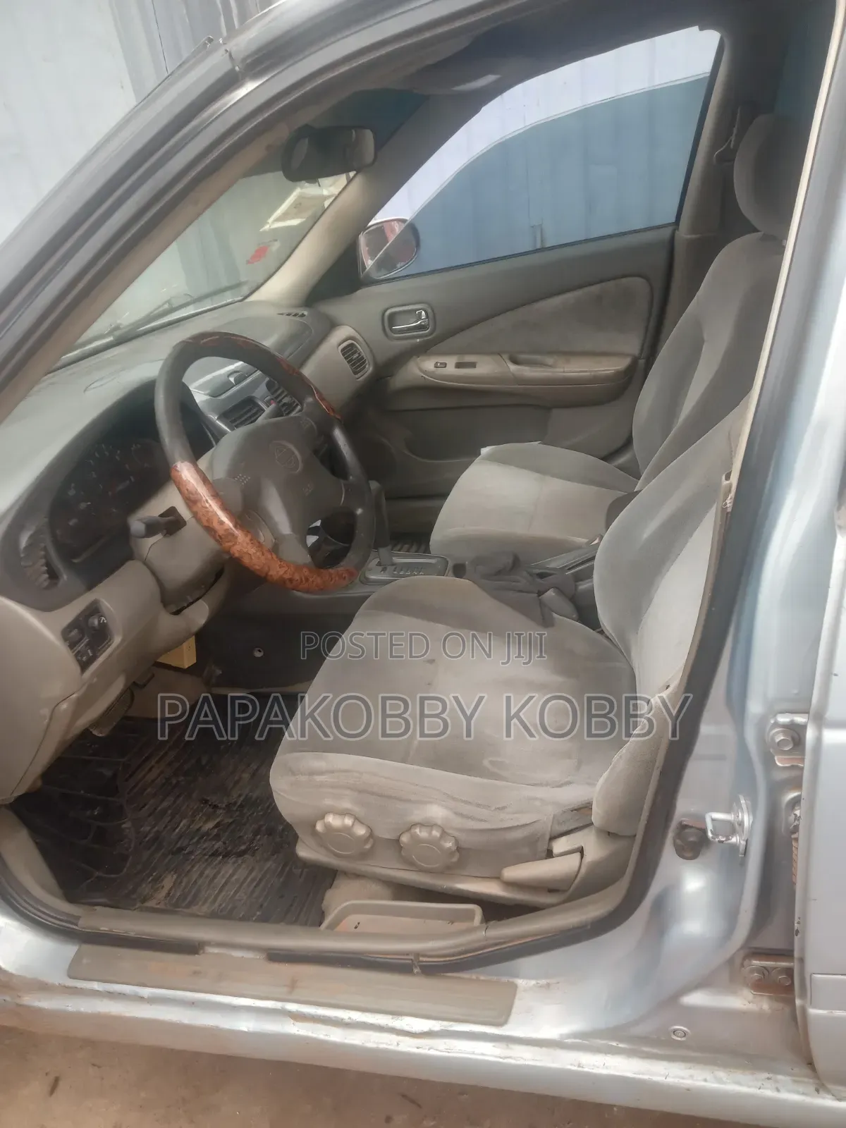 Nissan Sentra 2004 Silver