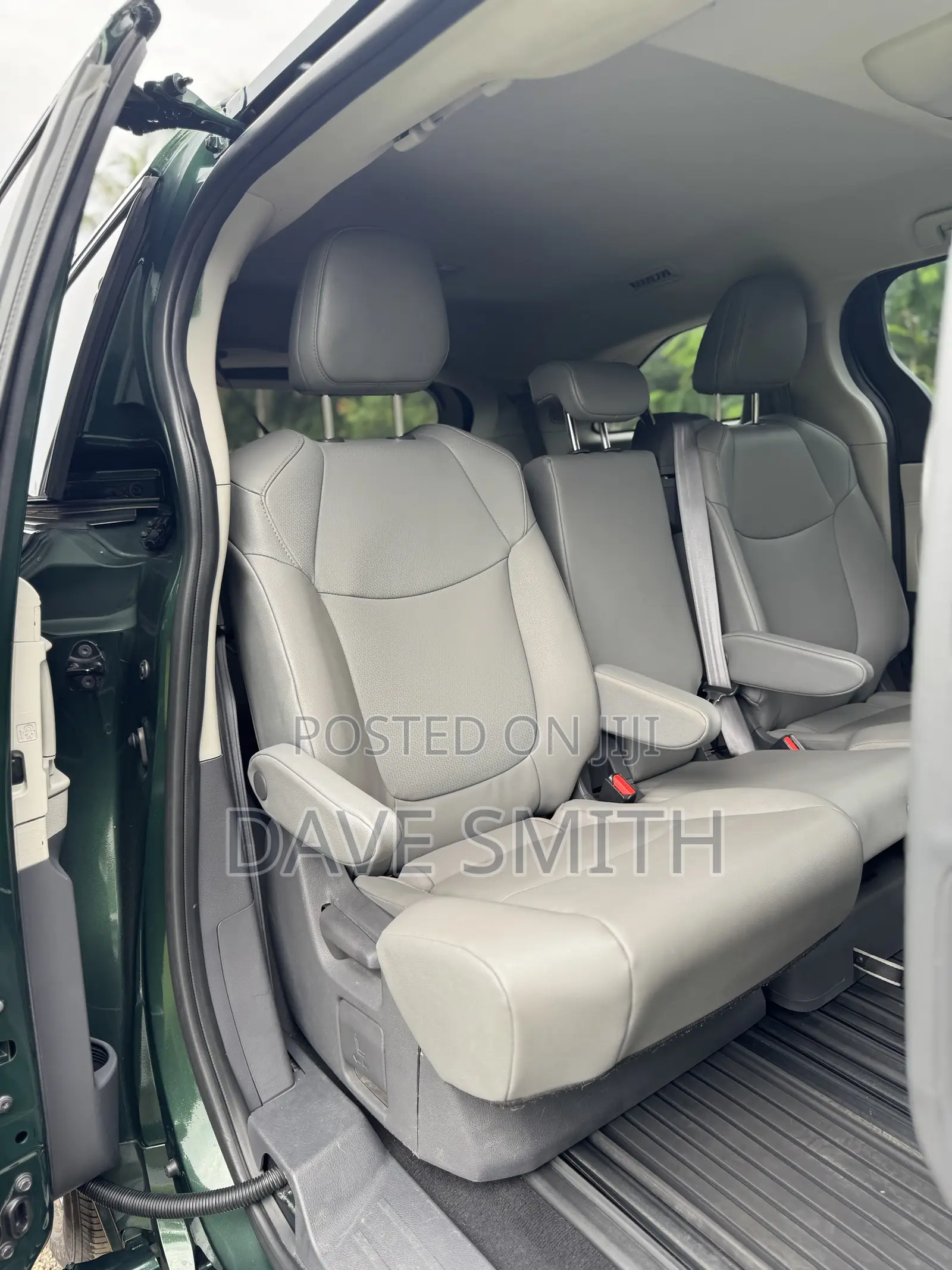 Toyota Sienna XLE 7-Passenger AWD 2021 Green