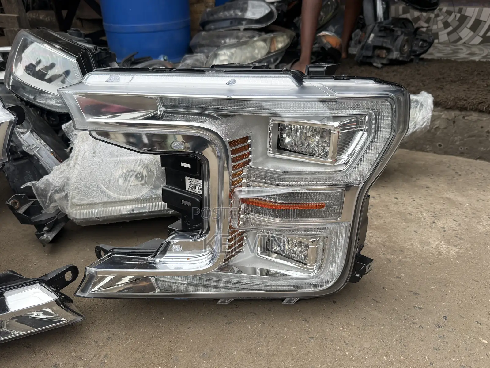 Ford F150 Headlight Pair