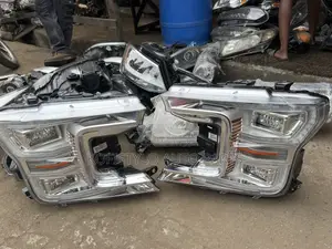 Ford F150 Headlight Pair