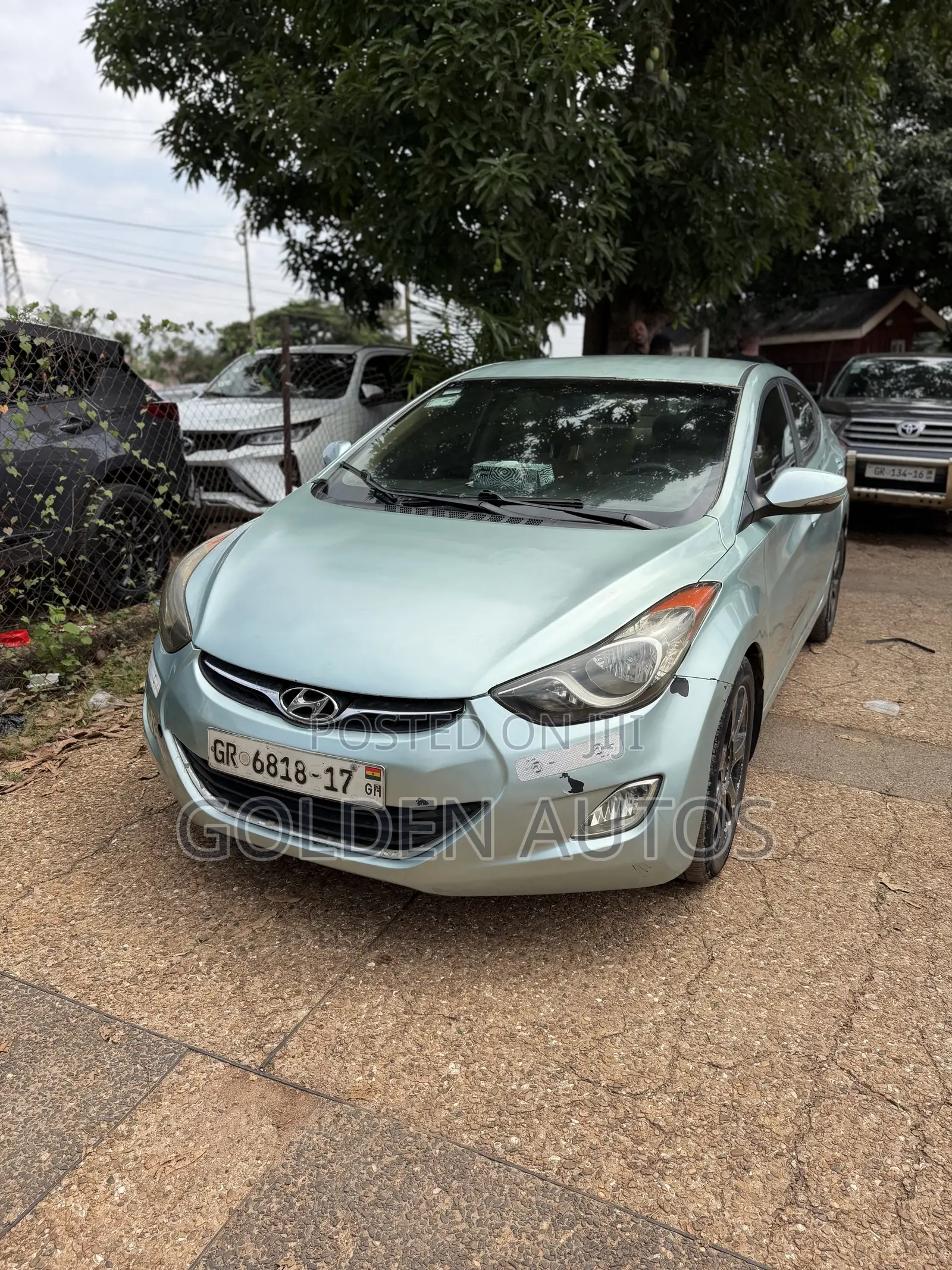 Hyundai Elantra 2012