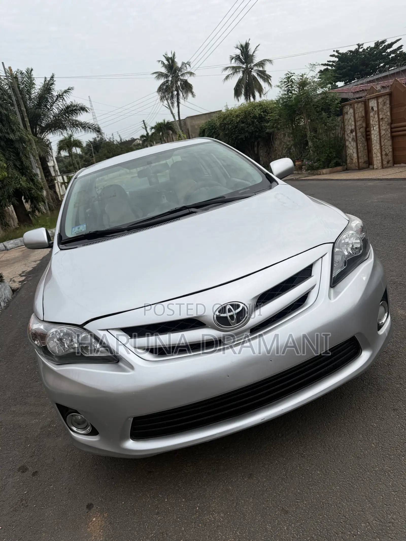 Toyota Corolla LE 4dr Sedan (1.8L 4cyl 4A) 2013 White