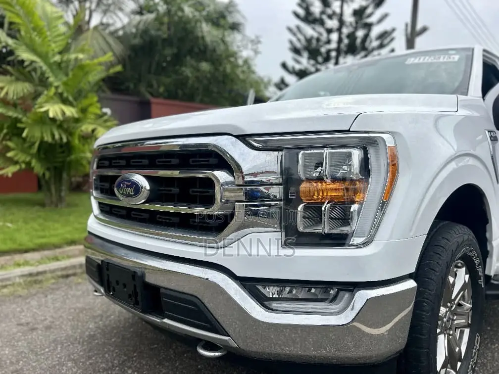 Ford F-150 XLT 2021 White
