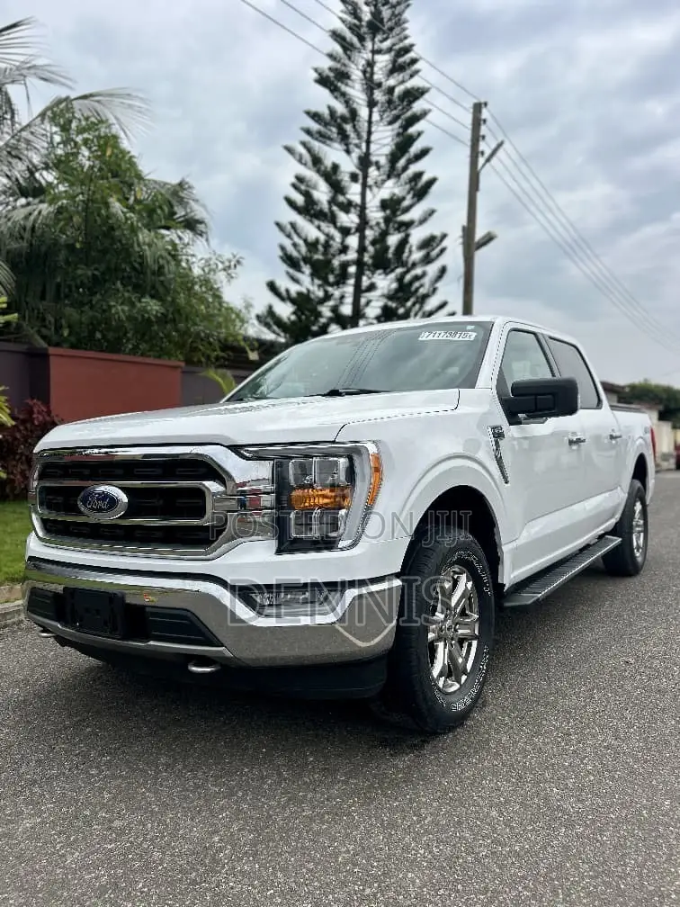 Ford F-150 XLT 2021 White