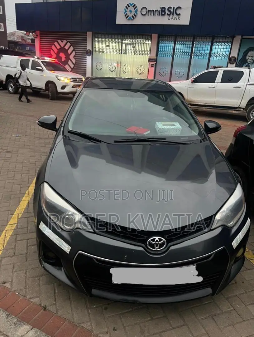 Toyota Corolla LE 4dr Sedan (1.8L 4cyl CVT) 2016 Gray