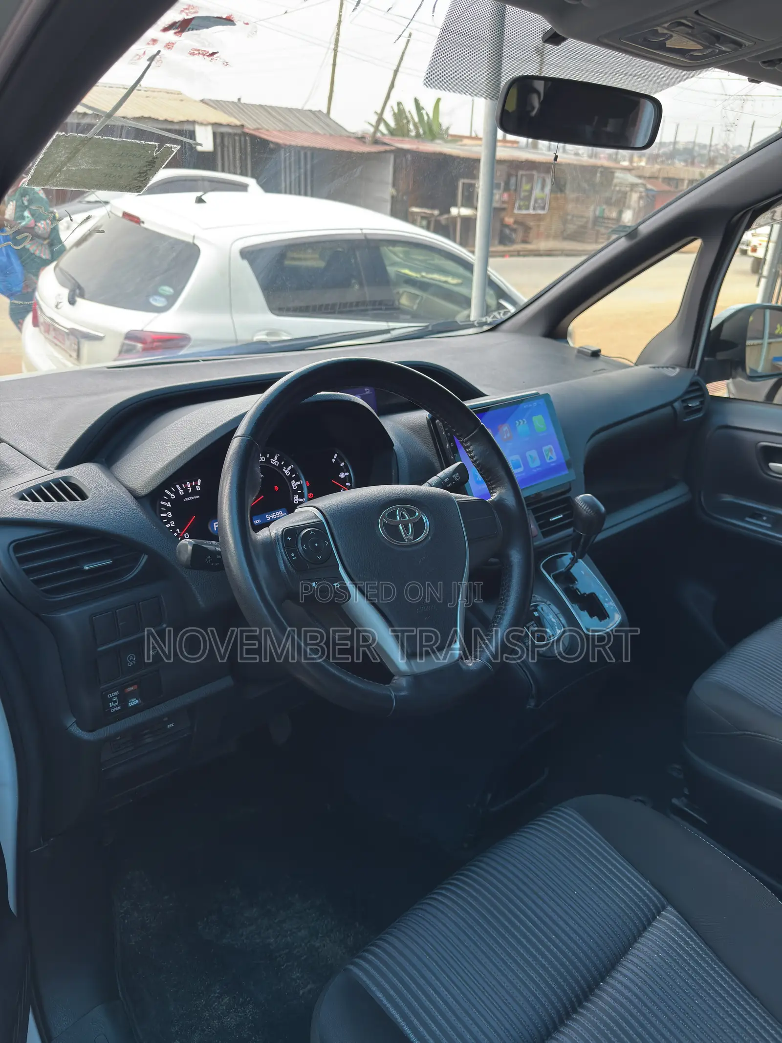 Toyota Voxy ZS Kirameki 2WD 8-Seater 2015 White