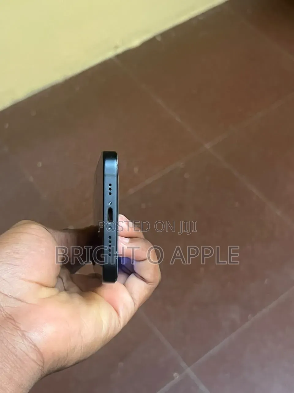 New Apple iPhone 12 64 GB Black