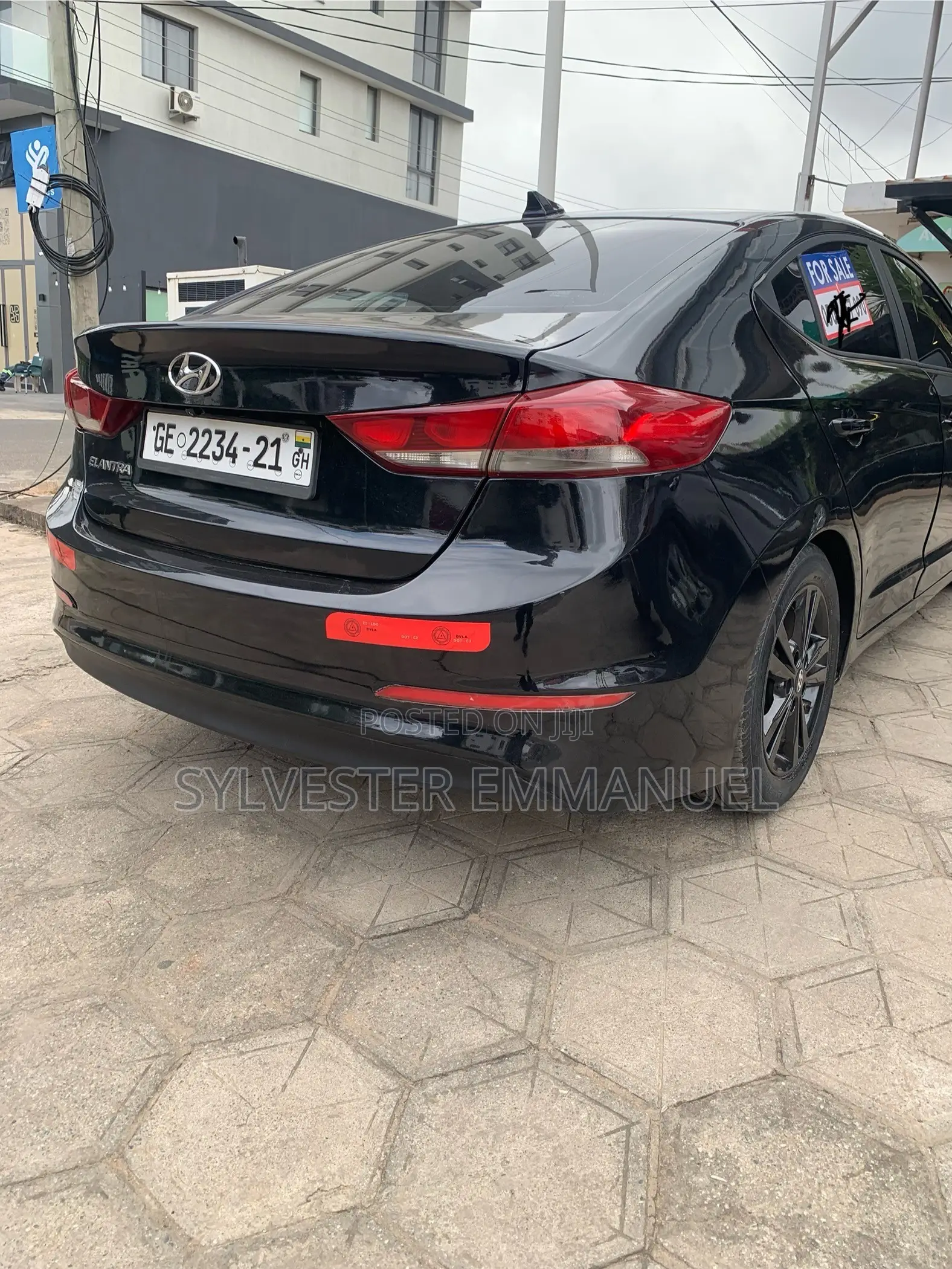 Hyundai Elantra Limited Sedan FWD (2.0L 4cyl 6A) 2017 Black