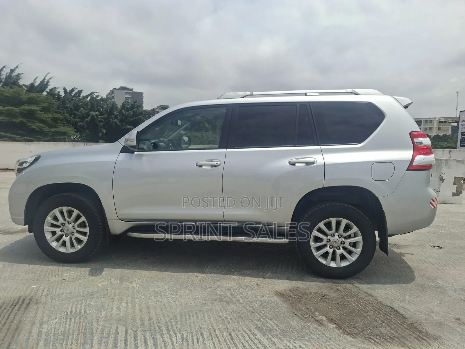 Toyota Land Cruiser Prado 2014 Silver